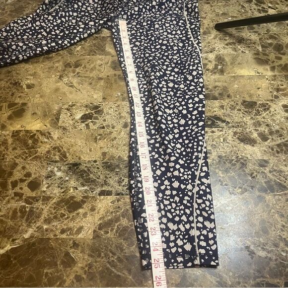 JESSICA SIMPSON Leggings Size M Slimtek animal print activewear - Picture 5 of 14